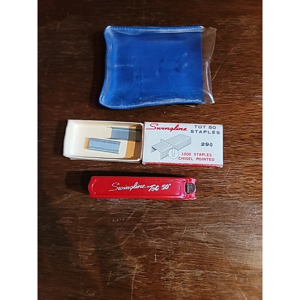Swingline Tot Mini Stapler With A Few Extra Staples And Case Works